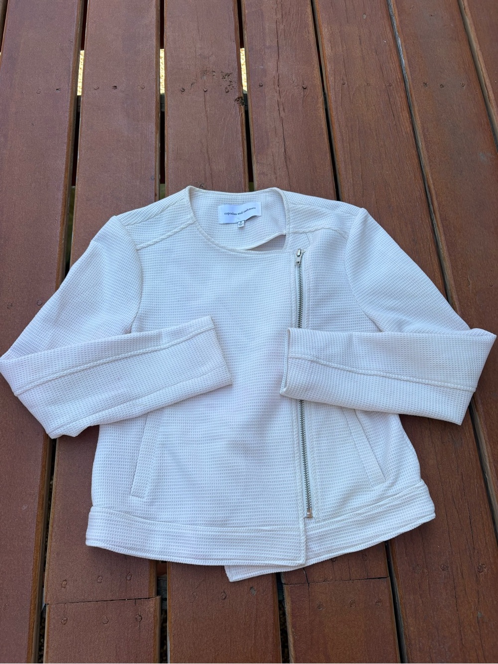 cupcakes & cashmere Ivory Textured Asymmetrical Zip Moto Jacket Preppy Layering